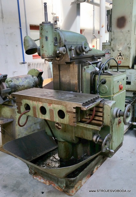 Frézka nástrojářská ALG 200 (Frezka nastrojarska ALG200PRVOMAJSKA (1).jpg)